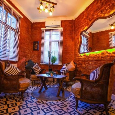 White Bolshoi Rooms 伊斯坦布尔 外观 照片