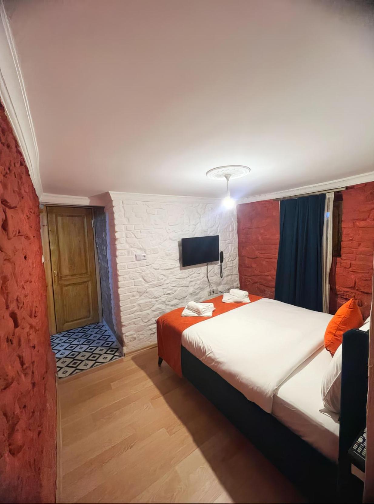 White Bolshoi Rooms 伊斯坦布尔 外观 照片