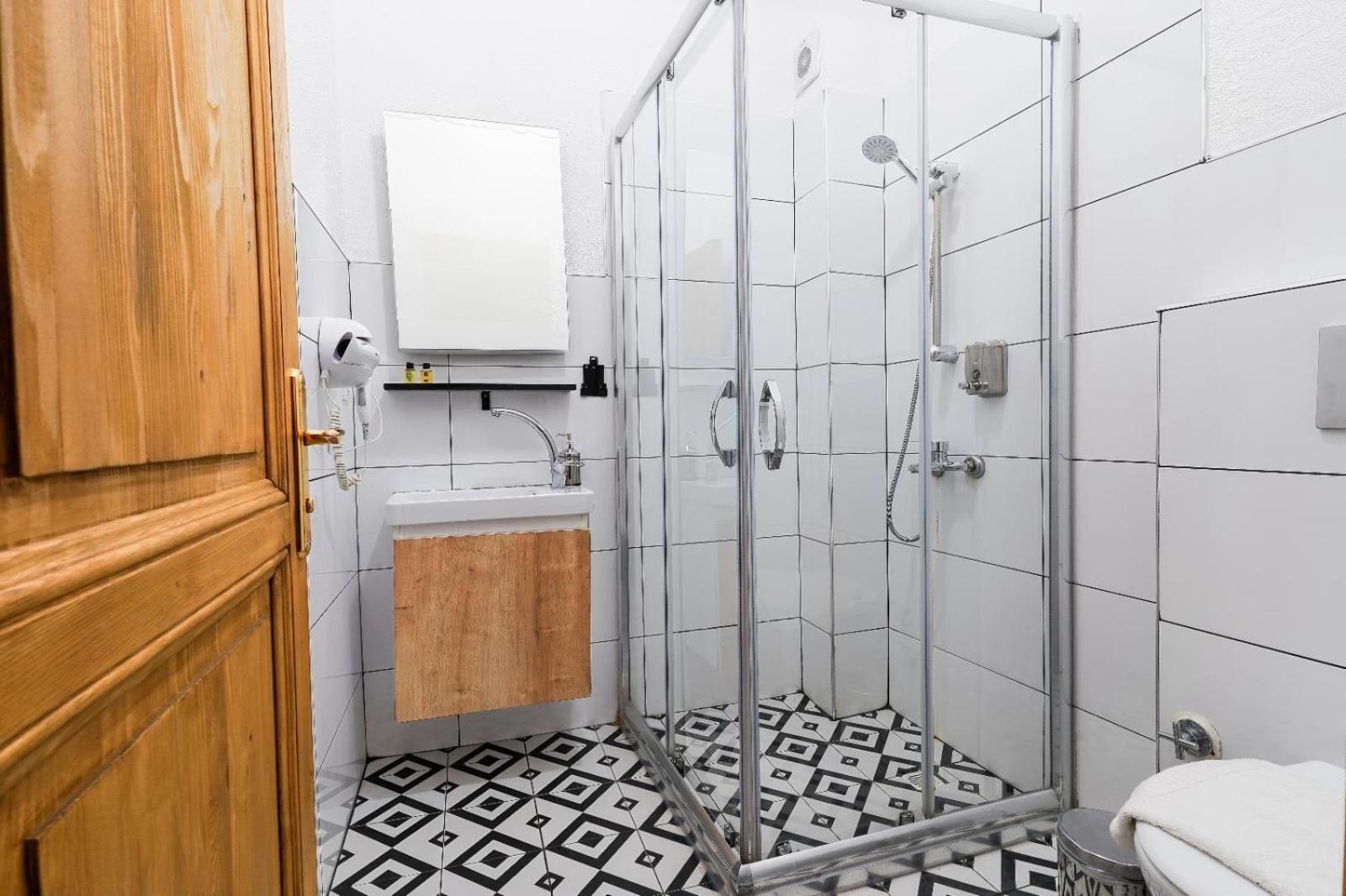 White Bolshoi Rooms 伊斯坦布尔 外观 照片